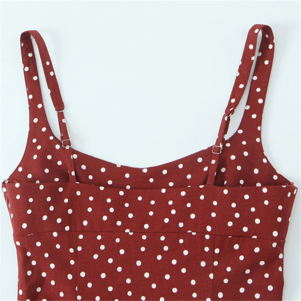 women's dress is fashionable slim and slimming with a polka dot temperament It is a new summer dress
