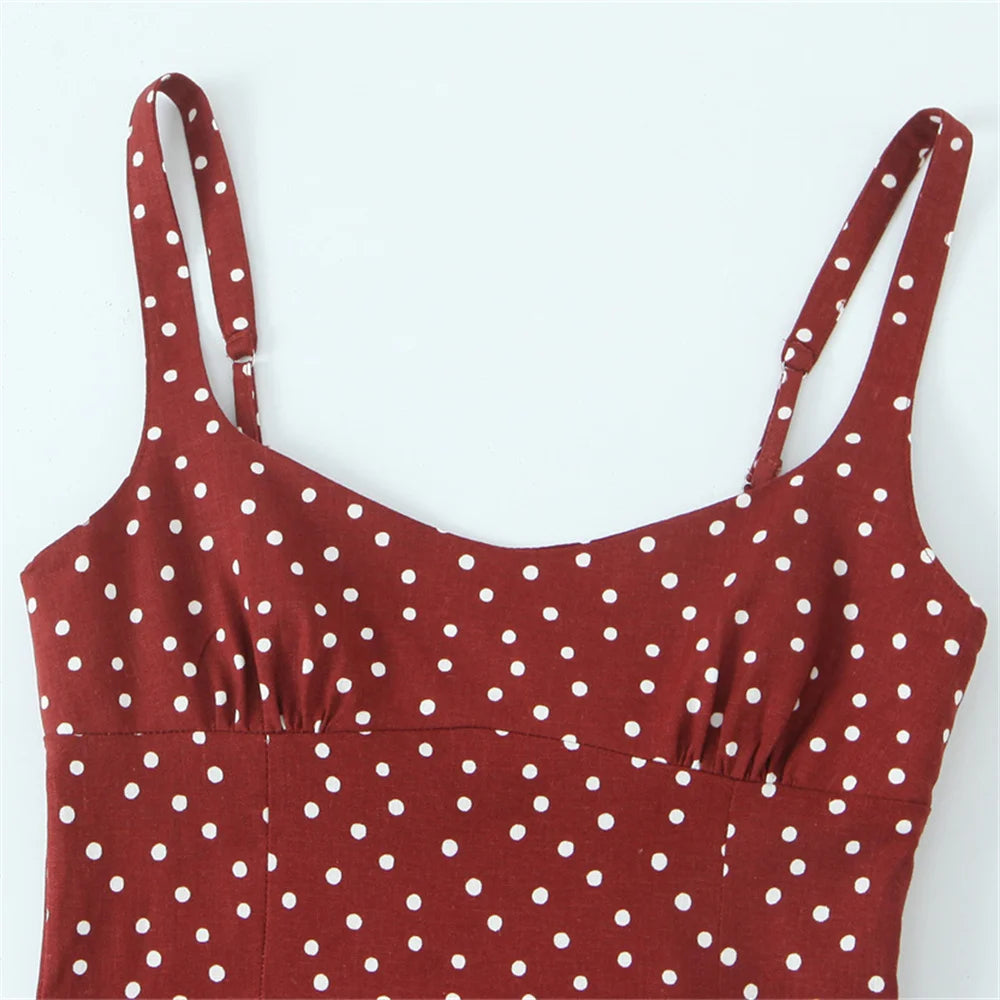 women's dress is fashionable slim and slimming with a polka dot temperament It is a new summer dress